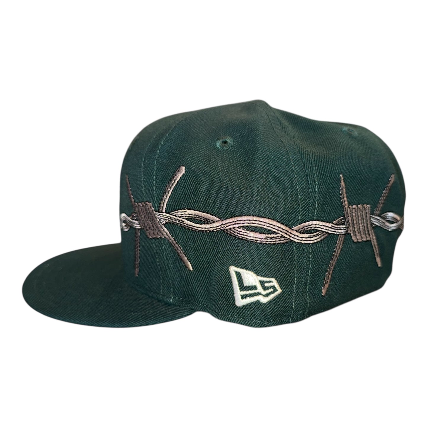 LOVE SUCKS BARBWIRE FITTED CAP in Forest Green